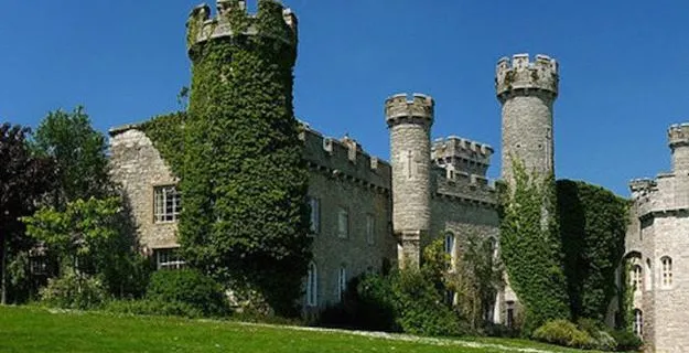 medival castles in wales, travel images of historic places