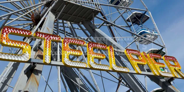 steel pier retro sign at the observation ferris wheel