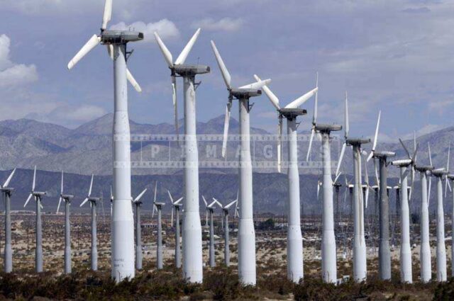 Image of the Prominent Wind Generators in San Gorgonio California