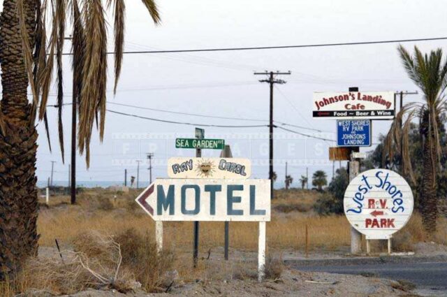 Salton City signs to motel and RV park