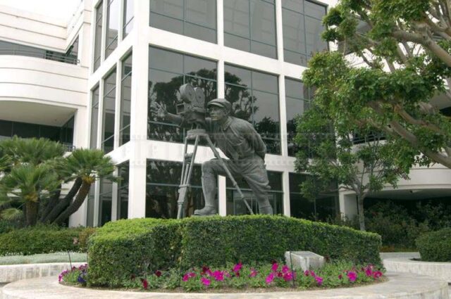 Video Cameraman Sculpture at Modern Videofilm