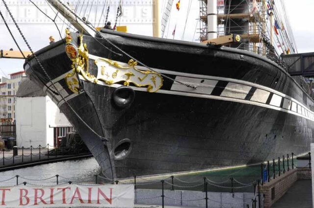 Photo of the ships bow and the hull