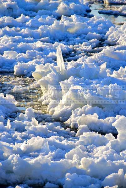 St. Lawrence river heavy ice