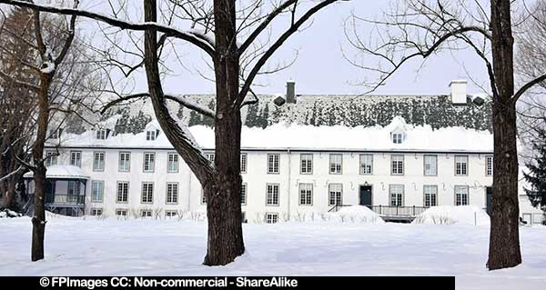 Domain Maizerets main building, french architecture