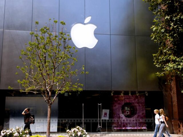 Apple store - one of many brand names at the Grove