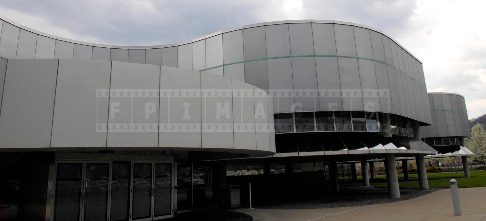 contemporary building of Corning museum of glass