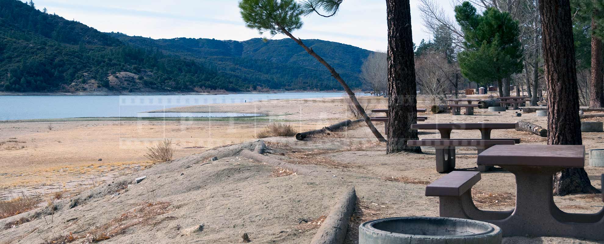 Lake Hemet camping picnic area