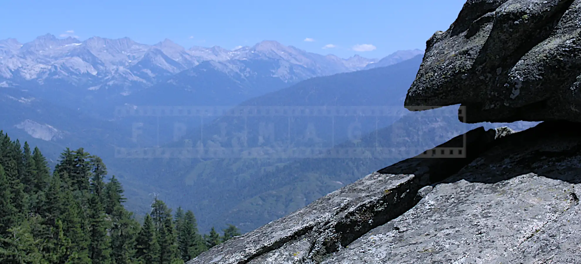 Sierra Nevada Mountain range as seen from Seqouia National park