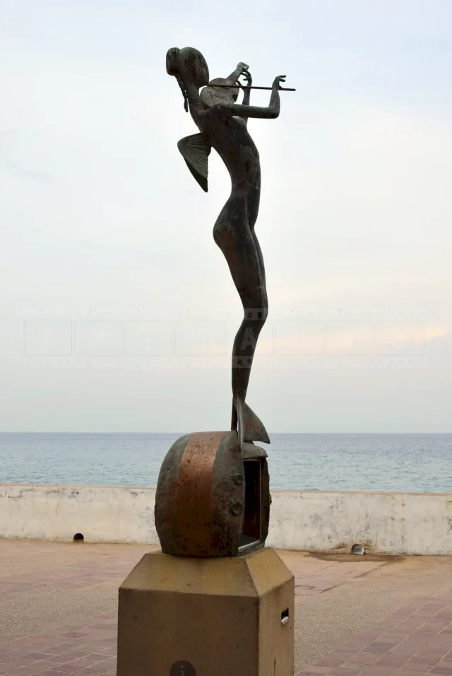 Bronze Statue violin player