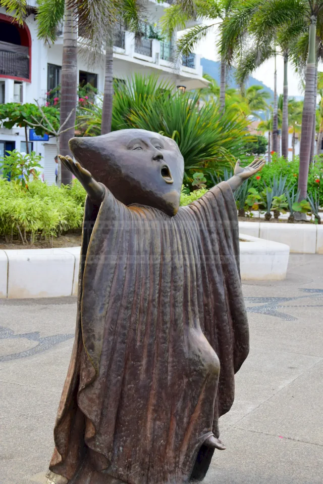 Fictional creature statue